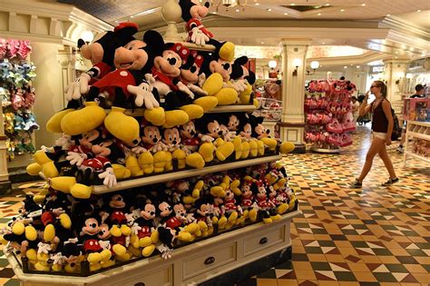 Where can i buy the disney gift card? 18 of the Biggest Wastes of Money at Disney World