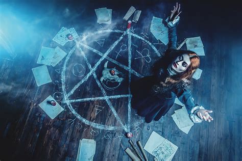 Cursed Britain A History Of Witchcraft And Black Magic In Modern Times