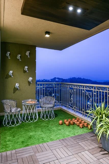 10 Bedroom Luxury Apartment In Mumbai Contemporary Balcony Mumbai