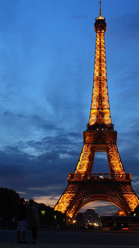 Eiffel Tower At Dusk Paris Papel De Parede Céu
