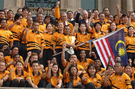 Naskah original akan disimpan oleh pihak majlis sukan negara malaysia. CIKGU ZULKARNAIN FARIHIN @ PHILIP SELI "BAHASAKU GLOBAL ...