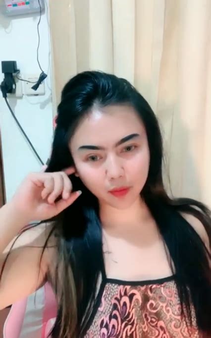 Bokep Indo Seleb Cantik Shela Pamer Body Part 1 Lendirpedia