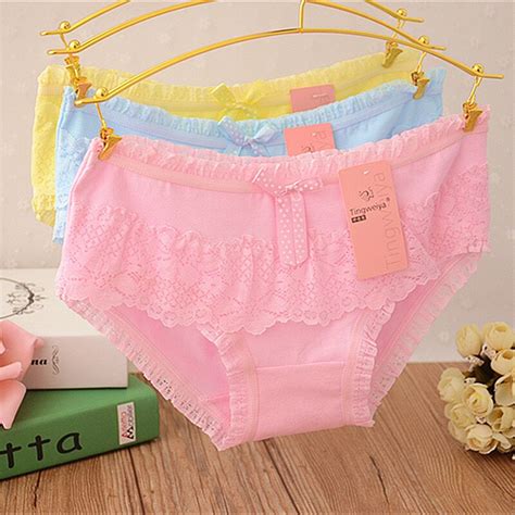 Women Underwear Lovely Lady Panties Cotton 2017 Lace Underwear Thongs