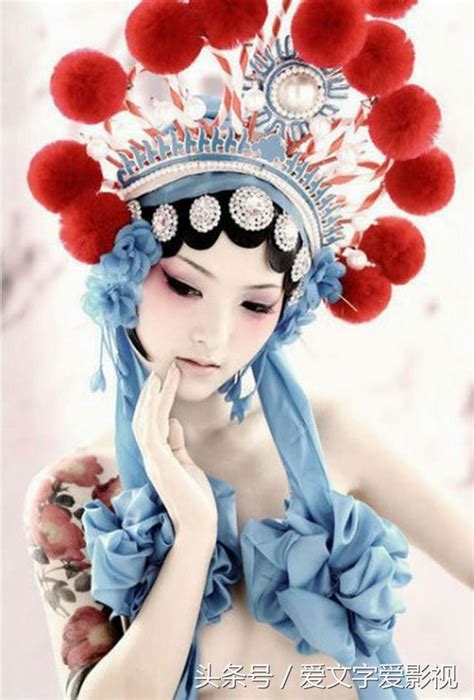 這個京劇裝扮的美女火了 每日頭條
