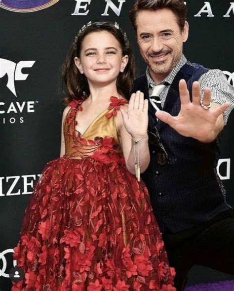 Tony Stark Daddy And Daughter Marvel Superheroes Robert Downey Jr Marvel