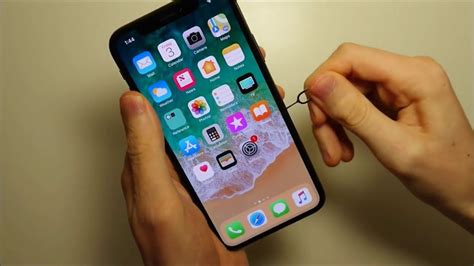 Carefully remove the back cover of the device. How to fix an iPhone XS/XS Max unable to make phone calls