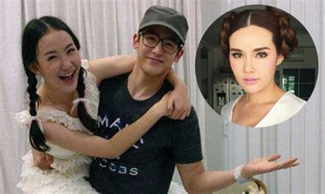 สร้างความเซอร์ไพร์สให้กับแฟน ๆ ไม่น้อยเลยทีเดียว สำหรับดาราสาว เชอรีน ณัฐจารี หรเวชกุล น้องสาวของไอดอลหนุ่มชื่อดังระดับเอเชีย นิชคุณ หร. "นิชคุณ" เซย์โน "เชอรีน" เดทเพื่อน "2PM" "หญิง" สายฮาบอก ...