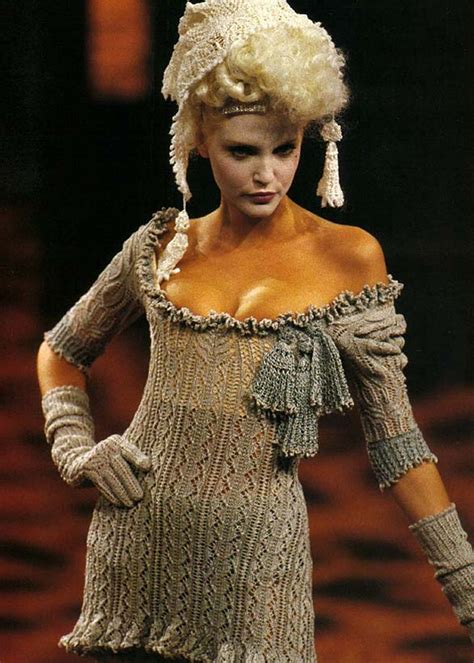 Nadja Auermann Vivienne Westwood Fall 1995 Couture Fashion Paris