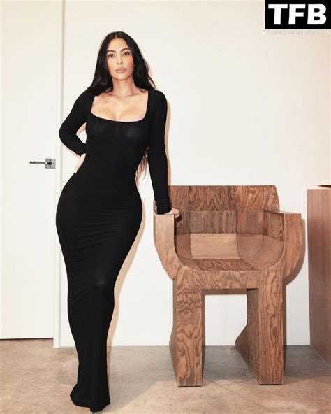 Kim Kardashian Looks Hot In A Black Dress 4 Photos Video