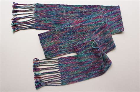 Today we are knitting up this two color linen knit stitch pattern. Mimi's Linen Stitch Scarf (A Free Pattern Download ...