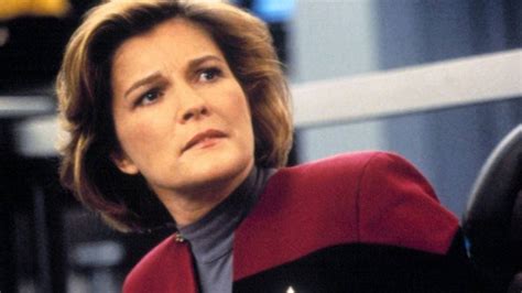 Star Trek Universe Welcomes Back Kate Mulgrew But With A Twist Slashgear