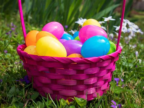 Reusing Plastic Easter Eggs - Upcycle Easter Eggs In The Garden