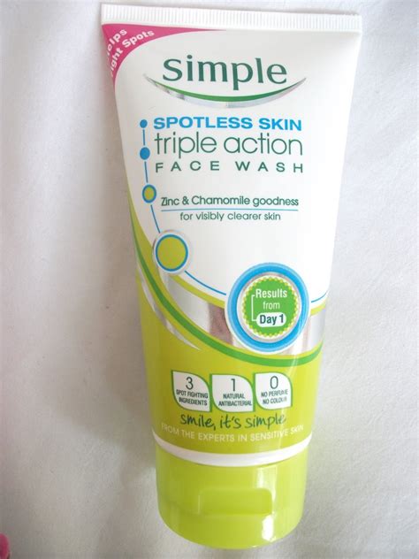 BeautyBlogger: Simple Spotless Skin Triple Action Face Wash
