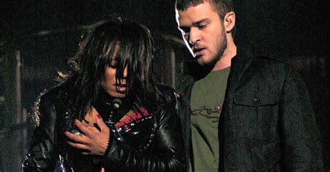 Jackson and timberlake both said the incident was truly a malfunction ― that timberlake was only meant to rip away the leather on jackson's bustier to reveal red lace, but moonves banned jackson and timberlake from the 2004 grammys broadcast airing on cbs the week after the super bowl. FCC Takes Janet Jackson 'Wardrobe Malfunction' Case to ...