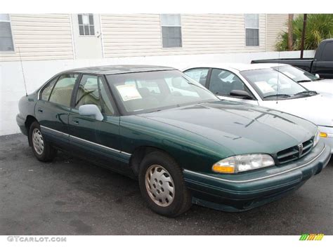 1993 Dark Green Metallic Pontiac Bonneville Se 16155517 Photo 3