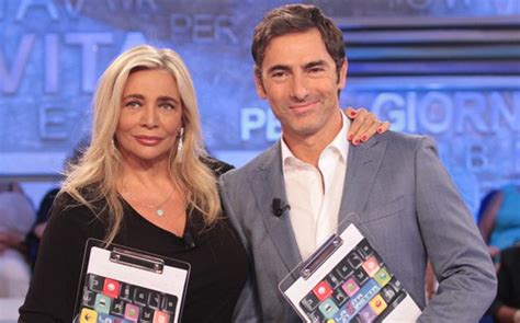 Dal lunedì al venerdì dalle ore 17:05 su @rai1official con @albertomatano bit.ly/lavitaindirettaguarda. mara-venier-e-marco-liorni-la-vita-in-diretta-conduttori ...