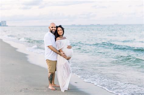 what to wear for beach maternity photos maternity photographer miami
