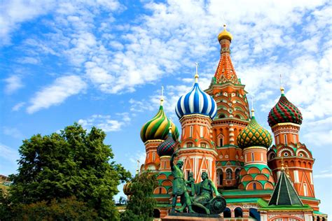 Elle a été la capitale de l'union soviétique durant la majeure partie du vingtième siècle. Séjour linguistique à Moscou - AILS : séjours ...