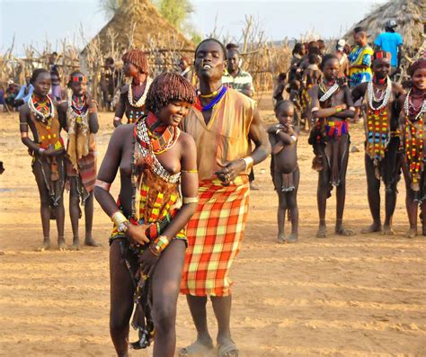 Pin By Carnaval On Africa Festival Ritual Hamer Dance Festival