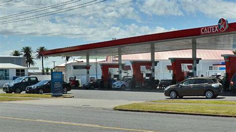 Dargaville Caltex Staff Traumatised After Armed Robbery Nz Herald