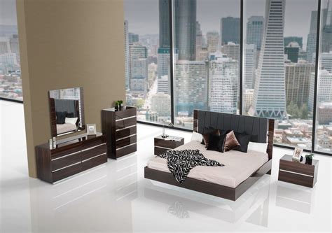 Maybe you would like to learn more about one of these? Luxor Italian Modern Ebony Lacquer Eastern King Bedroom ...