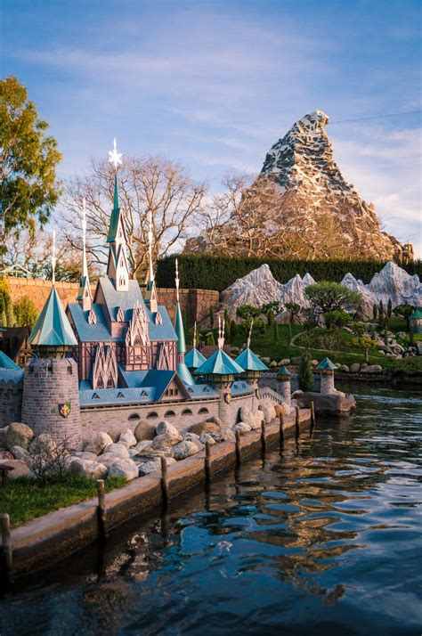 Top 10 Disneyland Attractions Disney Tourist Blog