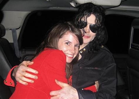 Michael Jackson With His Fan Michael Jackson Photo 29610238 Fanpop