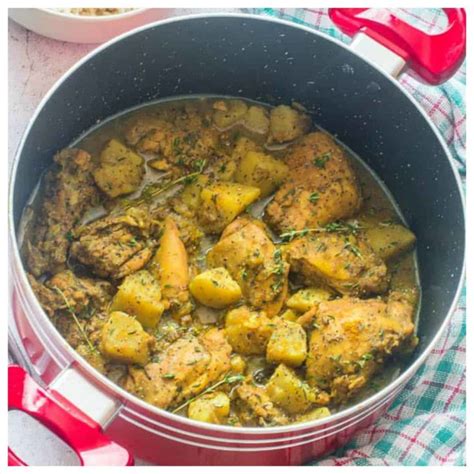 This authentic jamaican style chicken curry recipe is loaded with traditional island flavor and will keep you begging for more and more!! 13 Healthy Jamaican Recipes That Are Ridiculously Easy to Make