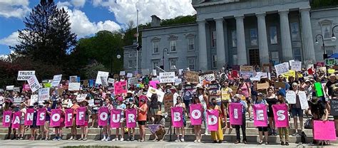 From Coast To Coast Us Women Protest Reversal Of Roe V Wade