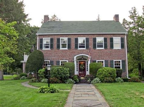 Gorgeous Walkway Revamp And Landscaping Colonial House Exteriors Colonial House Brick