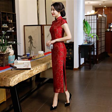 Shanghai Story New Sale High Split Short Sleeve Lace Qipao
