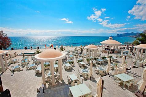Лучшие отели Крыма с собственным пляжем. Рейтинг лучших отелей со своим ...