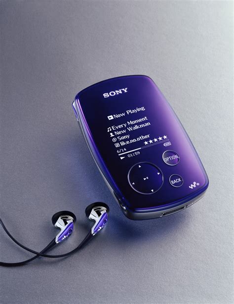 Identifies and filters out distracting environmental noise such as jet engines. Stunning New Sony WALKMAN MP3 Players Announced
