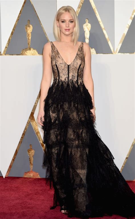 Jennifer Lawrence Did What To Her Oscars Dress E Online
