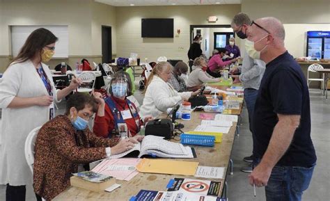 Poll Workers Report Smooth Election Day The Courier See Steady Stream