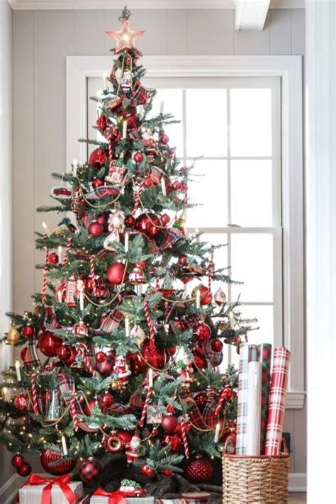 18 Magical Candy Cane Tree Ideas Decorate With Candy Canes