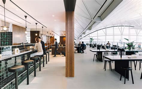 Best Airport Lounges To Relax At The Hong Kong Airport Discovery