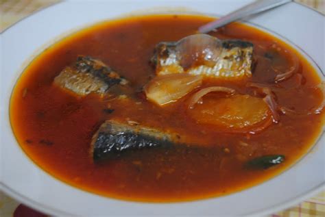 Bahan utama resepi sardin simple 2 Resepi Ikan Sardin Mudah Dan Sedap Tapi Ada Sesuatu Yang Menggelikan - Food, Baby & Recipe