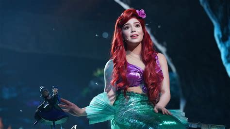 watch auli i cravalho transform into ariel from ‘the little mermaid — video allure