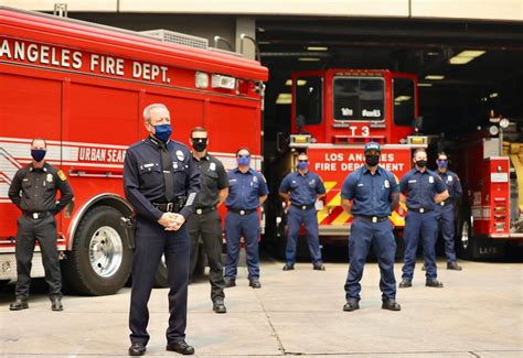 La Firefighters Police Officers Remember 911