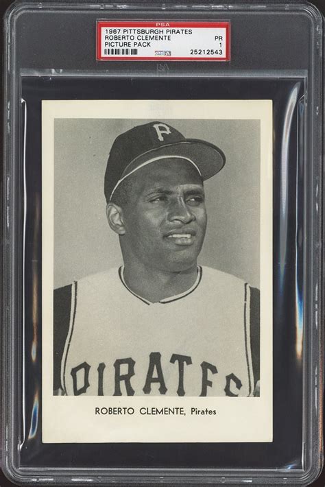 1967 Pittsburgh Pirates Picture Pack Roberto Clemente