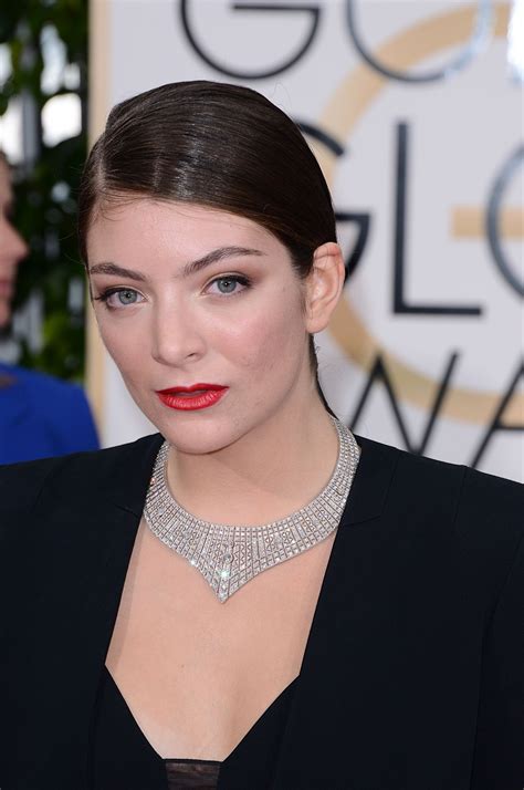 November 7, 1996), better known by her stage name lorde, is a pop star hailing from new zealand. Lorde - 2015 Golden Globe Awards in Beverly Hills • CelebMafia