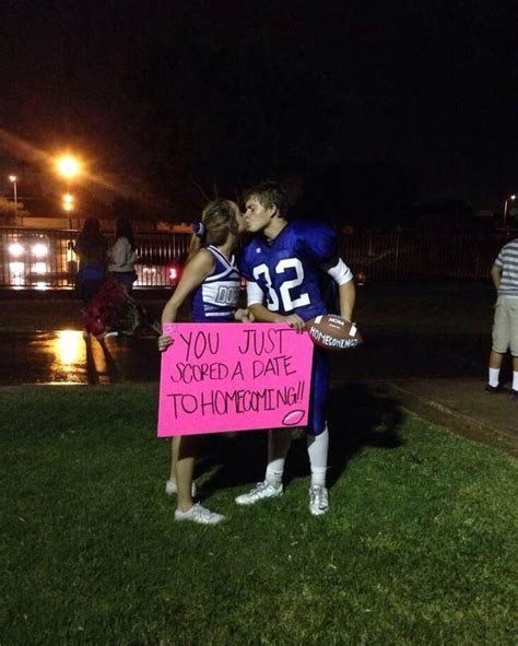 20 Ways To Do Your Promposal Or Homecoming Invites Cute Prom