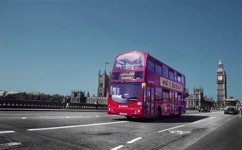 Los Autobuses Más Famosos Vista Bus Alquiler De Autocares Barcelona