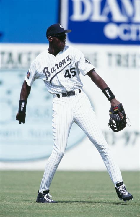Jul 15, 2021 · on the 7th of february, 1994, michael jordan surprised sports fans by signing a minor league baseball contract. Michael Jordan Baseball Stats - Minor League Career ...