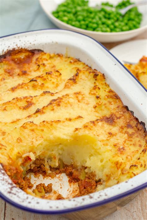 If you're short on time then try this quick and easy deconstructed shepherd's pie, cooked in 15 minutes, made using carrots, celery, onion and quorn. Quorn Shepherd's Pie - Easy Peasy Foodie