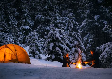How To Build The Best Winter Campfire And Cook Like A Boss Gudgear