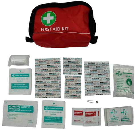 Deluxe First Aid Kit 33 70 Piece Car Motorist Holiday Camping Hiking