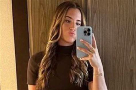 Fans Go Wild Over Wnba Superstar Sabrina Ionescus Thirst Trap Selfie Showing Off Her Thighs
