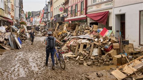 Alarm Nach Der Hochwasser Katastrophe Seuchengefahr In Den